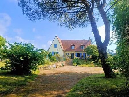 maison rénovée de 6 chambres avec piscine