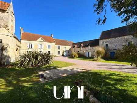 maison 12 pièces de 388 m2 avec terrain de 8100m2 - thue et mue