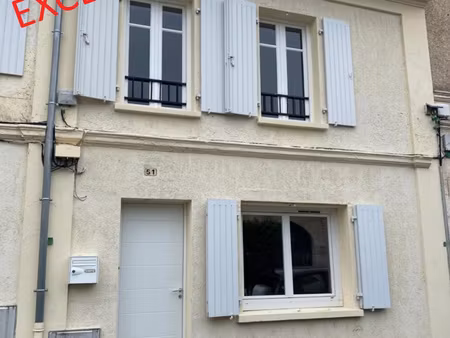 ruelle sur touvre : maison de ville rénovée avec terrasse et
