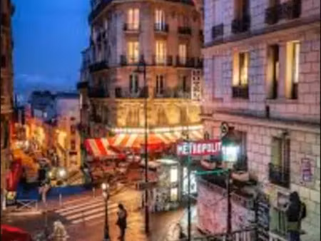 vente de murs libres - emplacement numéro 1 - 75018 paris