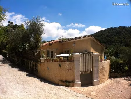 maison meublée longue durée à auribeau sur siagne