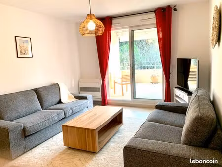 appt 3 pièces meublé 67m2 vue jardin  avec terrace et box- centre-ville résidence sécurisé