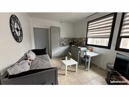 studio 1 pièce 31 m²