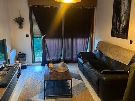 t2 44 m² avec terrasse et garage – évreux centre-ville