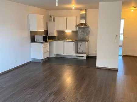 appartement 56m² + terrasse