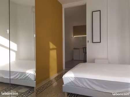 ascenseur- appartement meublé - 20 m2 - stationnement facile