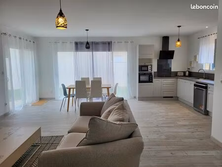 jolie maison meublé