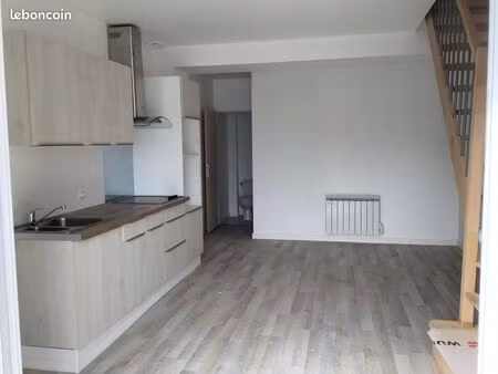 appartement 2 pièces duplex vide