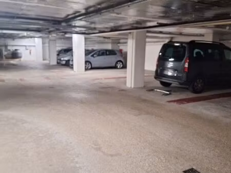 parking 1 place paris 19e