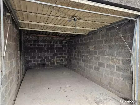 garage à louer