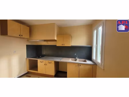 location appartement 3 pièces 55 m² à mazeres (09270)  550 €