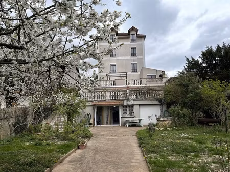 maison 12 pièces - 455 m²