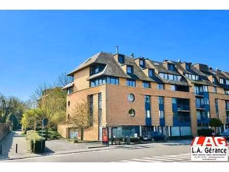 braine l'alleud - penthouse avec terrasse + box à louer