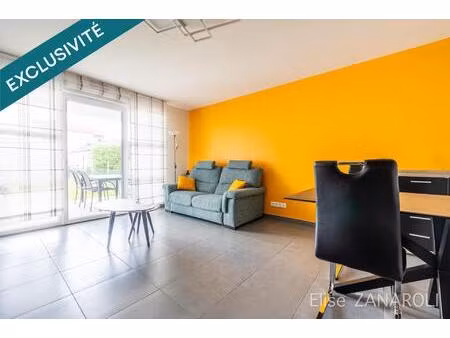 très beau 2 pièces avec jardin et garage!