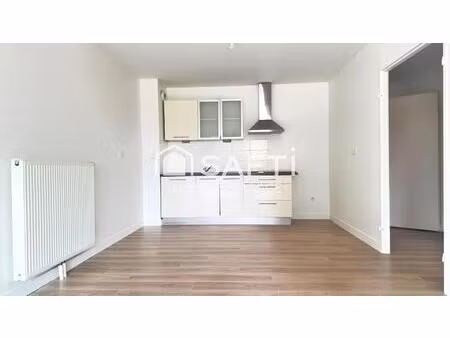 t2 avec terrasse + parking ds résidence sécurisée.