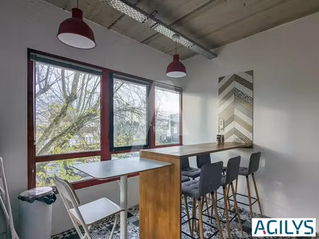 a vendre  surface de bureaux climatisée à courtaobeuf paris-saclay
