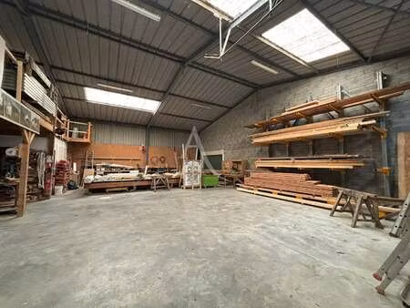 vente bureaux et commerces à chalonnes-sur-loire (49290) : à vendre / 286m² chalonnes-sur-