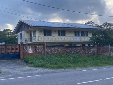 maison r+1 de 270m2 - 2 t3 rdc & 1 t6 à l'étage