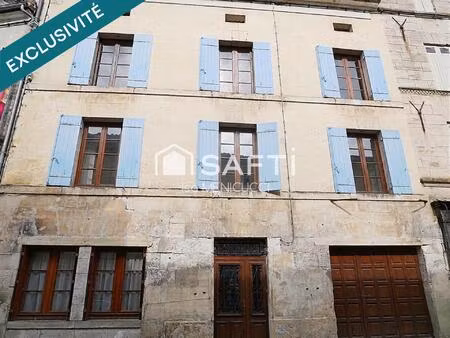 idéal investisseur  maison de village louée.