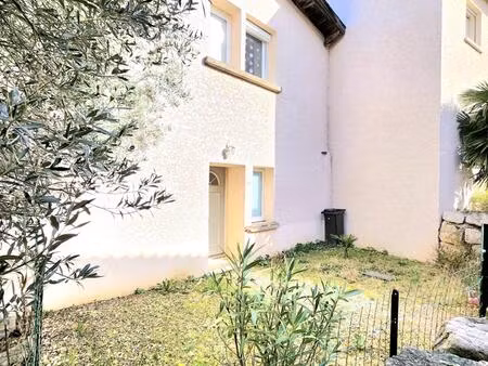 maison de village saint andéol le chateau