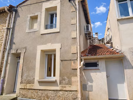 chateaurenard - - quartier ancien - maison de caractere a louer avec local a velo - renove