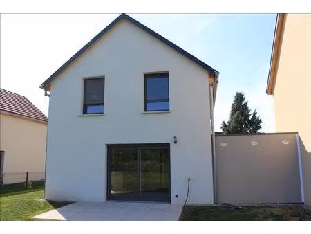 maison - 100 m2 - 4 pièces - non meublé