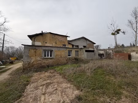 rare à la vente maison d'habitation avec 8248m2 de terrain à