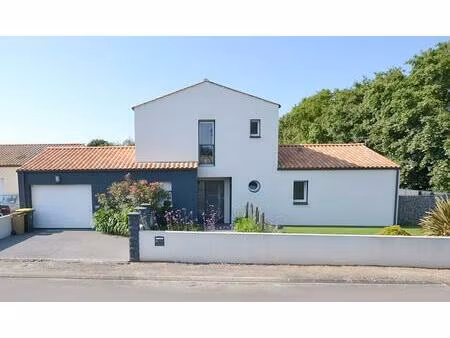 maison les achards 7 pièce(s) 180 m2