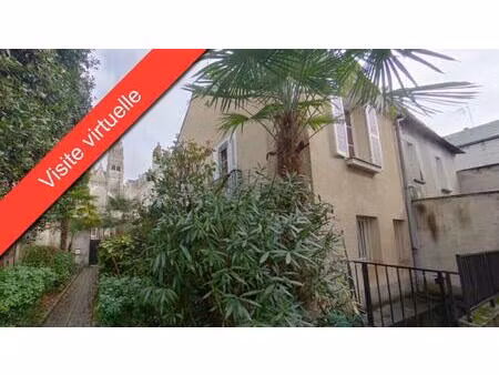 maison meublée quartier cathédrale :