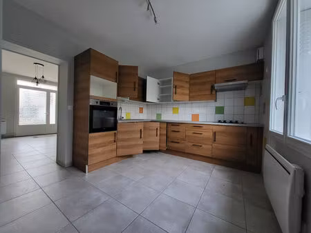 maison 3 pièces 65 m² à louer civray 86400 ? | era immobilier
