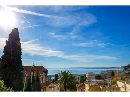 exclusivité maison à nice mont boron  vue mer panoramique  de 4p avec terrasses  jardinet.