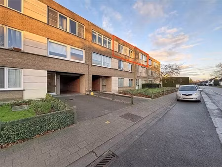 appartement te huur in sint-kruis met 2 slaapkamers