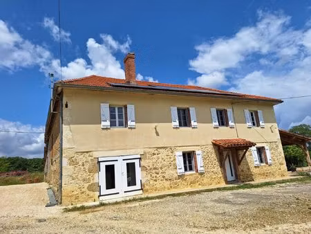 site équestre avec 2 maisons dépendances carriere rond de long