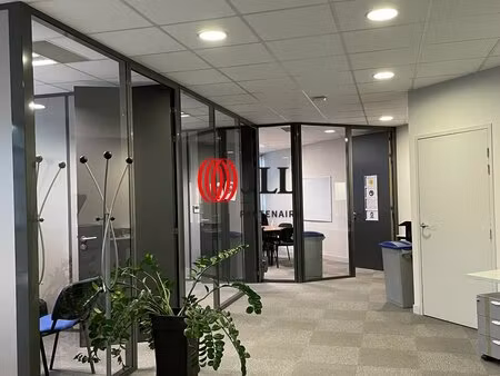 location local professionnel 170m² clermont ferrand 63100