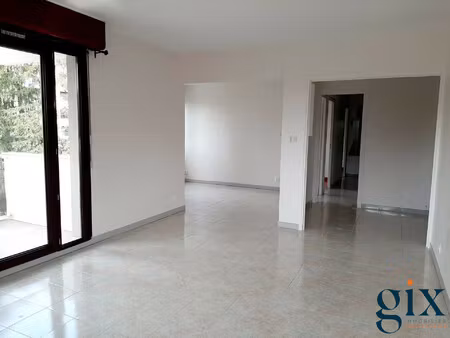 location appartement 4 pièces 81m² meylan 38240