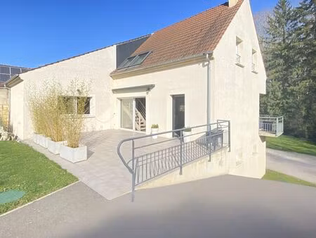 annonce vente maison 7 pièces de 159m2 à saint-just-en-chaussee (60130) - paruvendu.fr ref