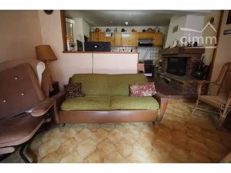 a vendre immeuble sur 4 niveaux avec jardin