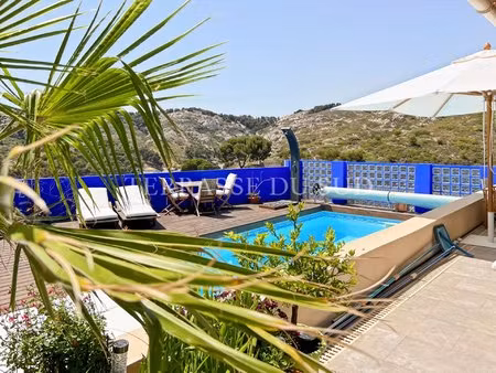 vente maison  6 pièces  177 m² + studio de 17 m²  avec garages  terrasses  jardin  piscine