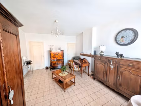 maison flamande 130 m² – un bien à fort potentiel pour commerce ou investissement !