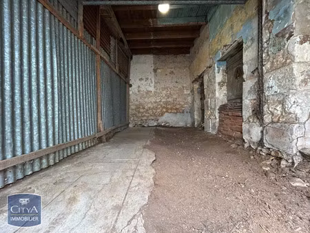 parking à louer 19 m² - le blanc (36) - 40€