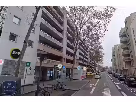 parking à louer - lyon 8e arrondissement (69008) - 92€