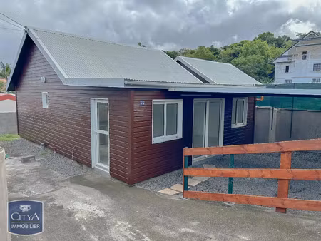 maison à louer 4 pièces 71.52 m² - saint-louis (974) - 940€