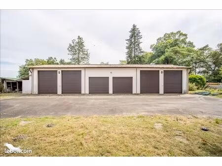 immeuble 165 m² magescq