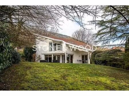 maison de luxe à vendre à échenevex : 925 000 € | 244m²