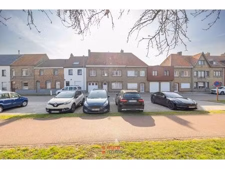 ruime gezinswoning met zonnige tuin aan de groene rand van nieuwpoort-stad