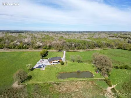 propriété 9 pièces 240 m²