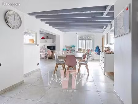 maison 12 pièces 284 m²