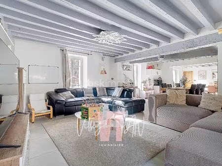 maison de 284 m² à sancy