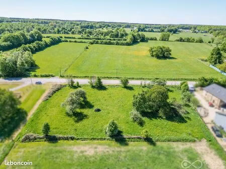 terrain 3 339 m² taillette