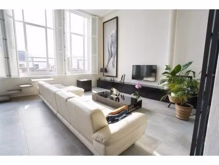 architecturale luxe loft – zeldzaam  stijlvol & met staanplaats...